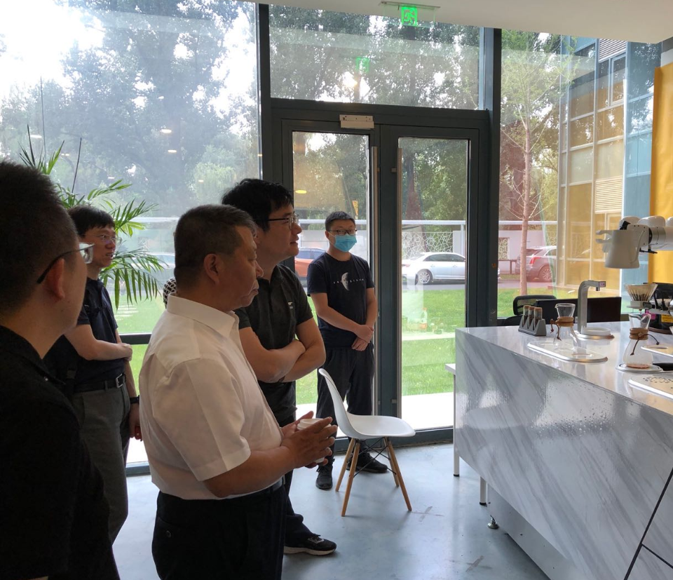 中国青年企业家协会许华平一行走访调研猎豹移动