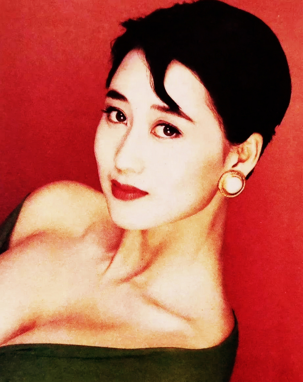 利智年轻时的美貌和气质真是太惊人了.