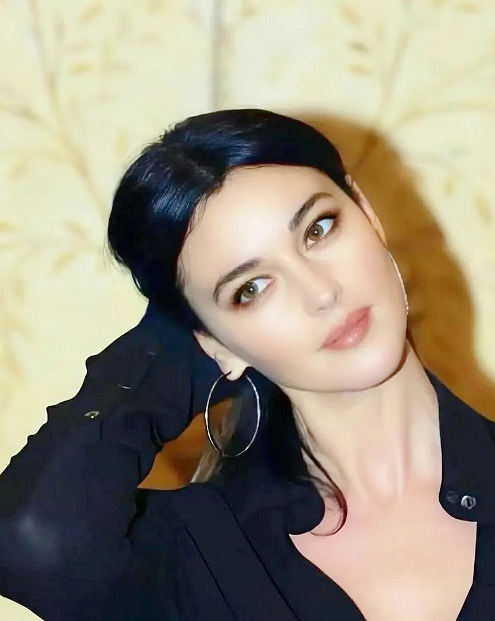 莫妮卡.贝鲁奇42岁照片美到用芳武来形容她