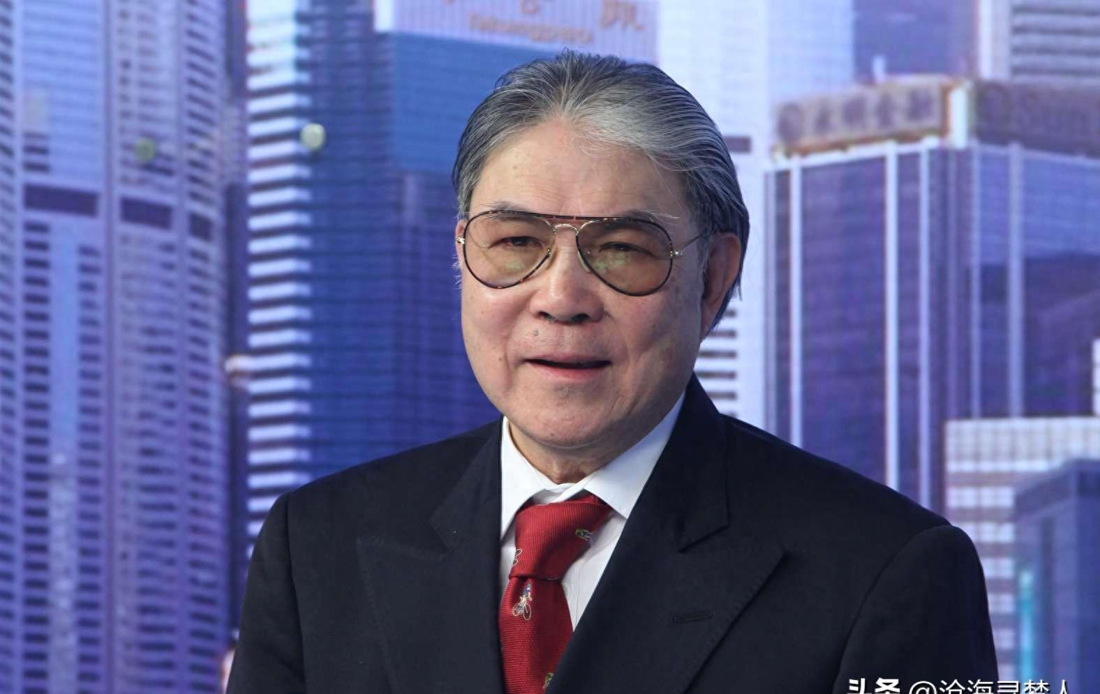 富二代汪顺:手机屏保为初恋女友张雨霏,14岁相遇,直呼男神太帅