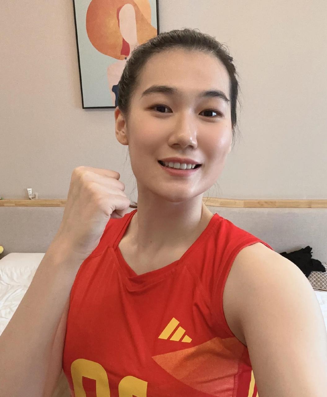 23是世界读书日,中国女排大将兼著名网络小说写手王云蕗写了一篇关于"