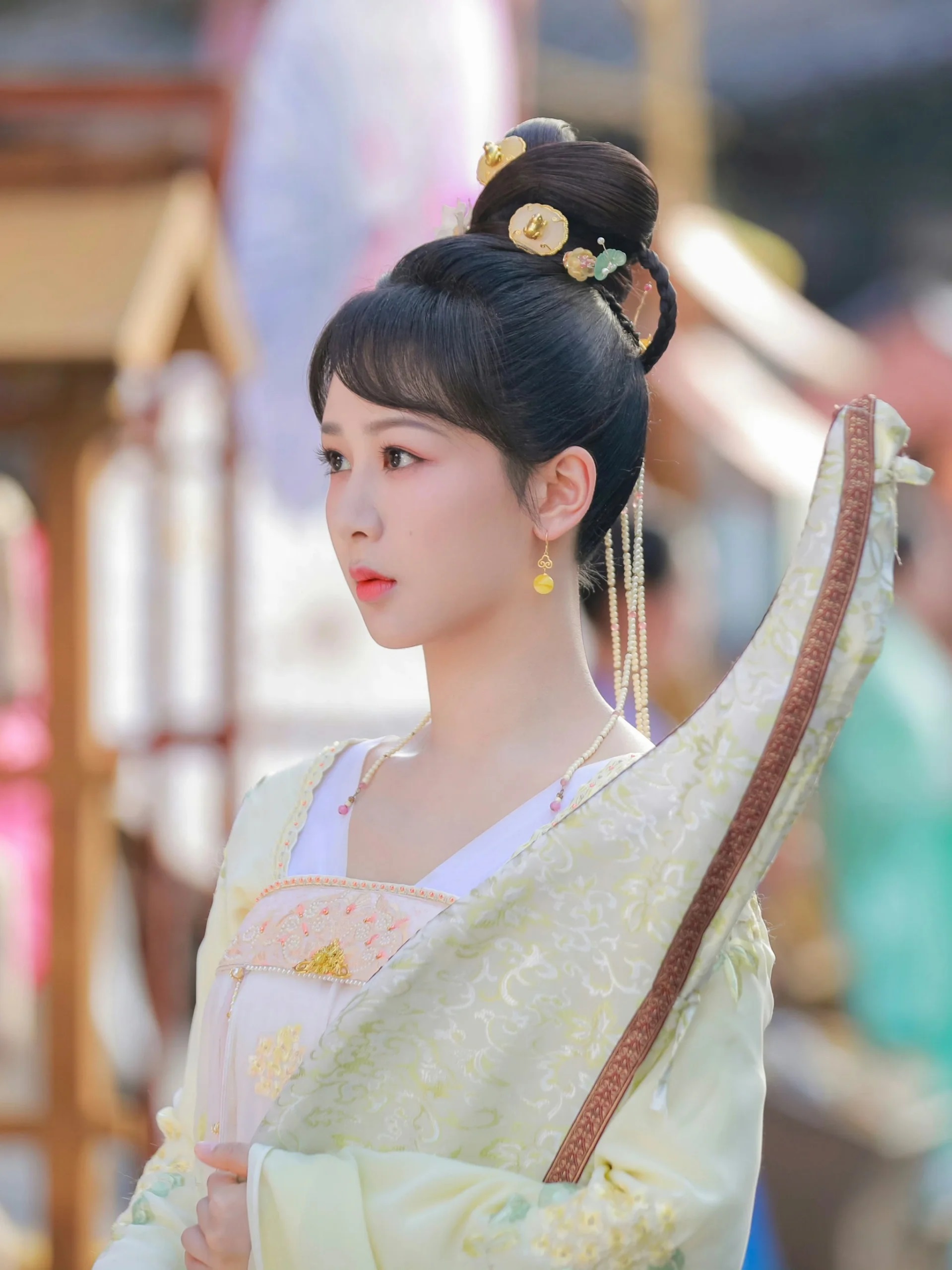 杨紫《长相思》黄衣风采:宛若画中仙子,美不胜收!