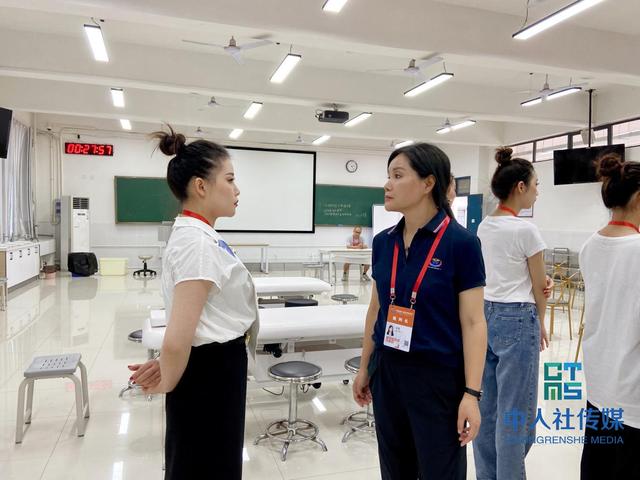 对话湖南省第一届职业技能大赛美容项目裁判长王芃