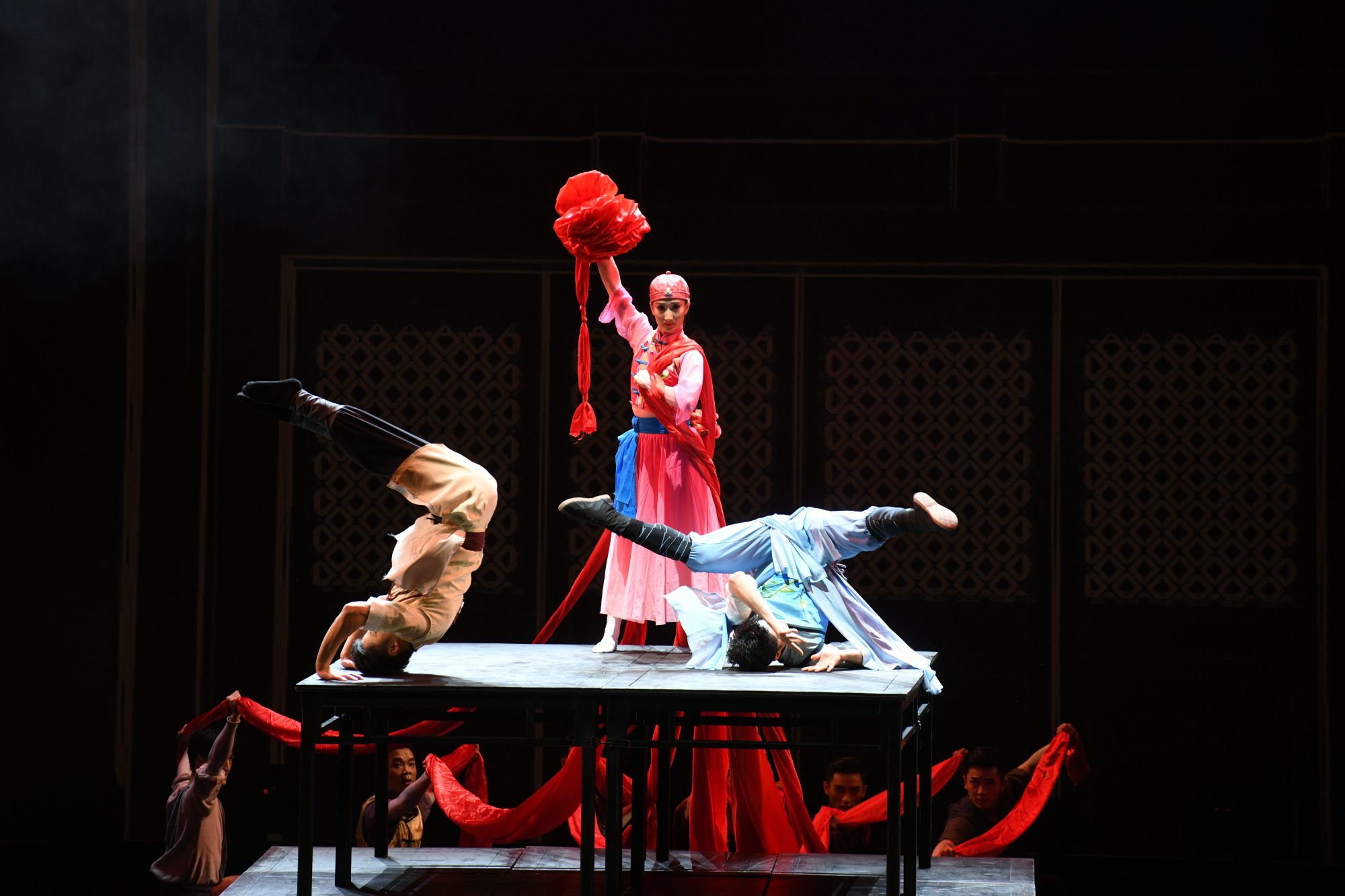 艺术|舞剧《醒狮美高梅》澳门首演,以狮为根彰显文化自信