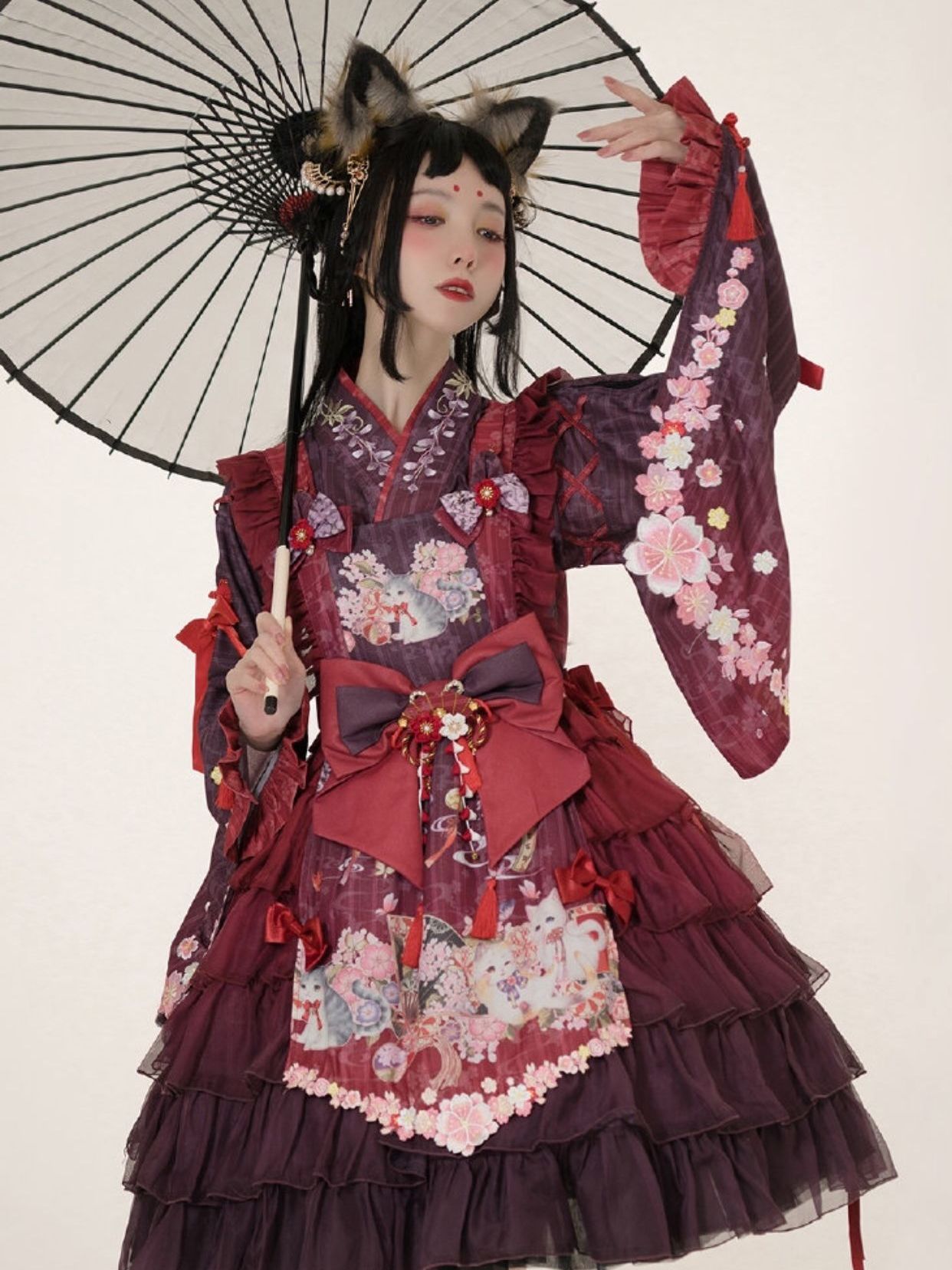 双风格"洛丽塔"有多美?当梦幻风遇上和风,神秘又优雅