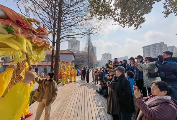 大年初五,蘇州河長寧段上演非遺民俗快閃,邀你