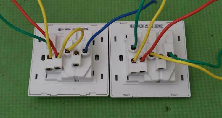 多控开关怎么接线