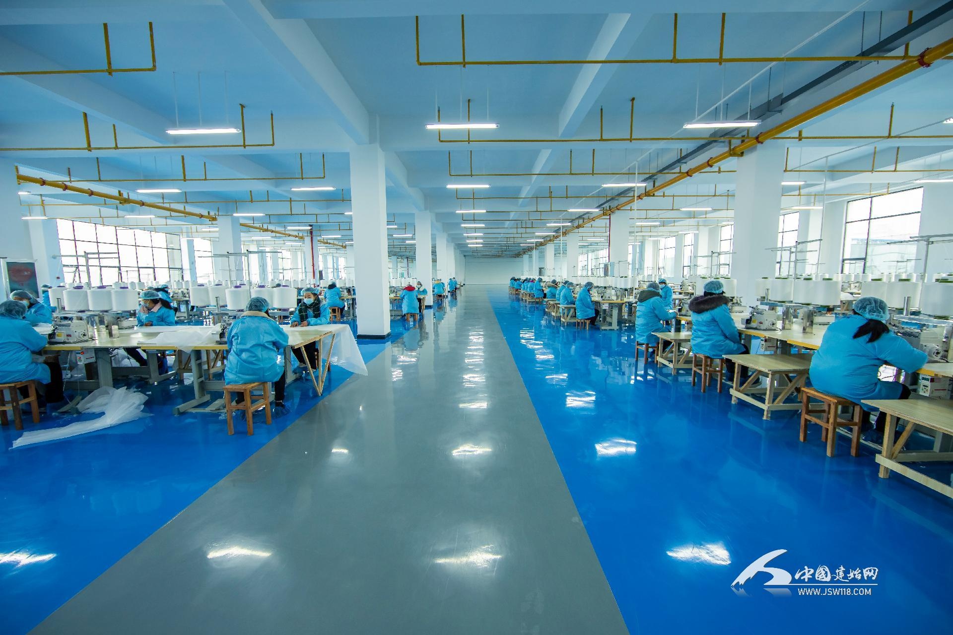 「人勤春来早 奋战开门红」建始:缝纫车间针线忙