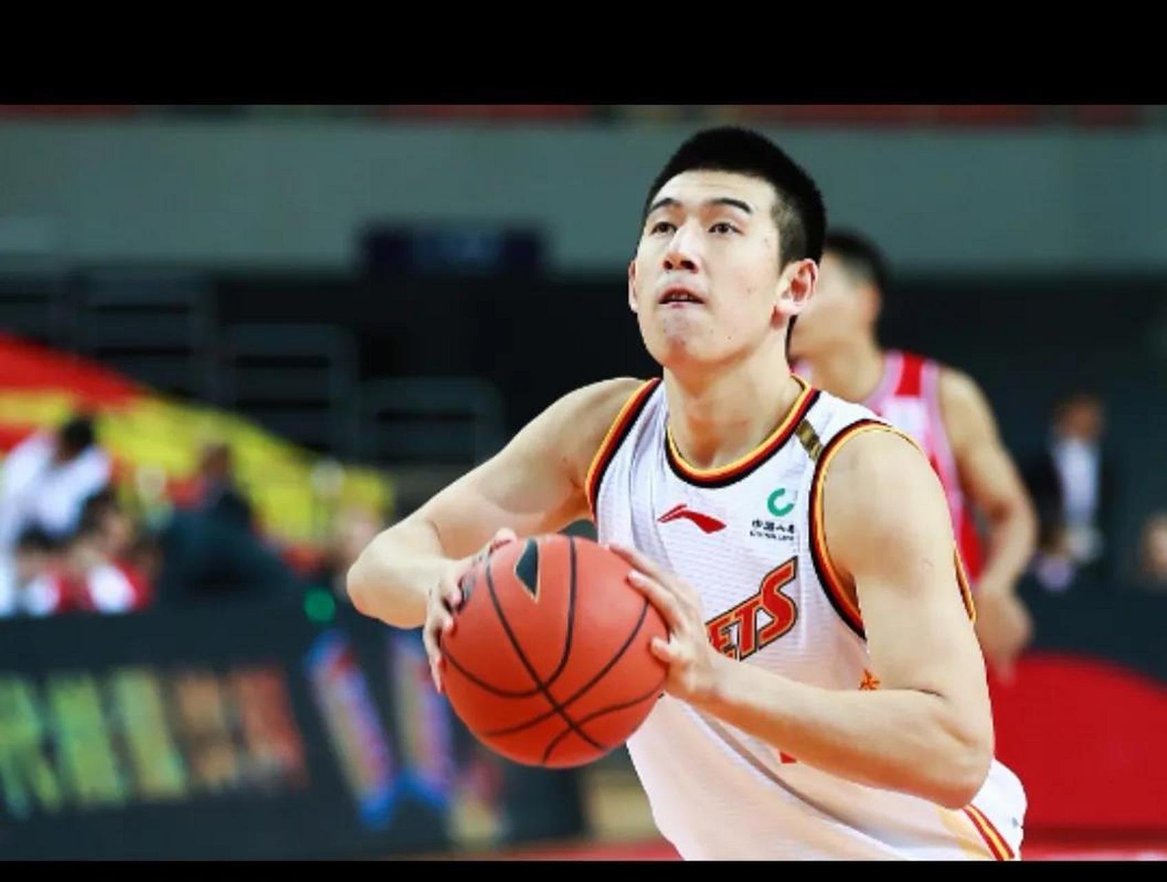 第二,根据自身特点可以模仿约西奇约老师的打法,以慢制快.