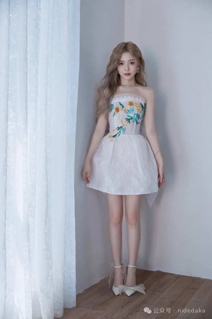 陈卓璇美腿组图曝光完美身材让人羡慕不已