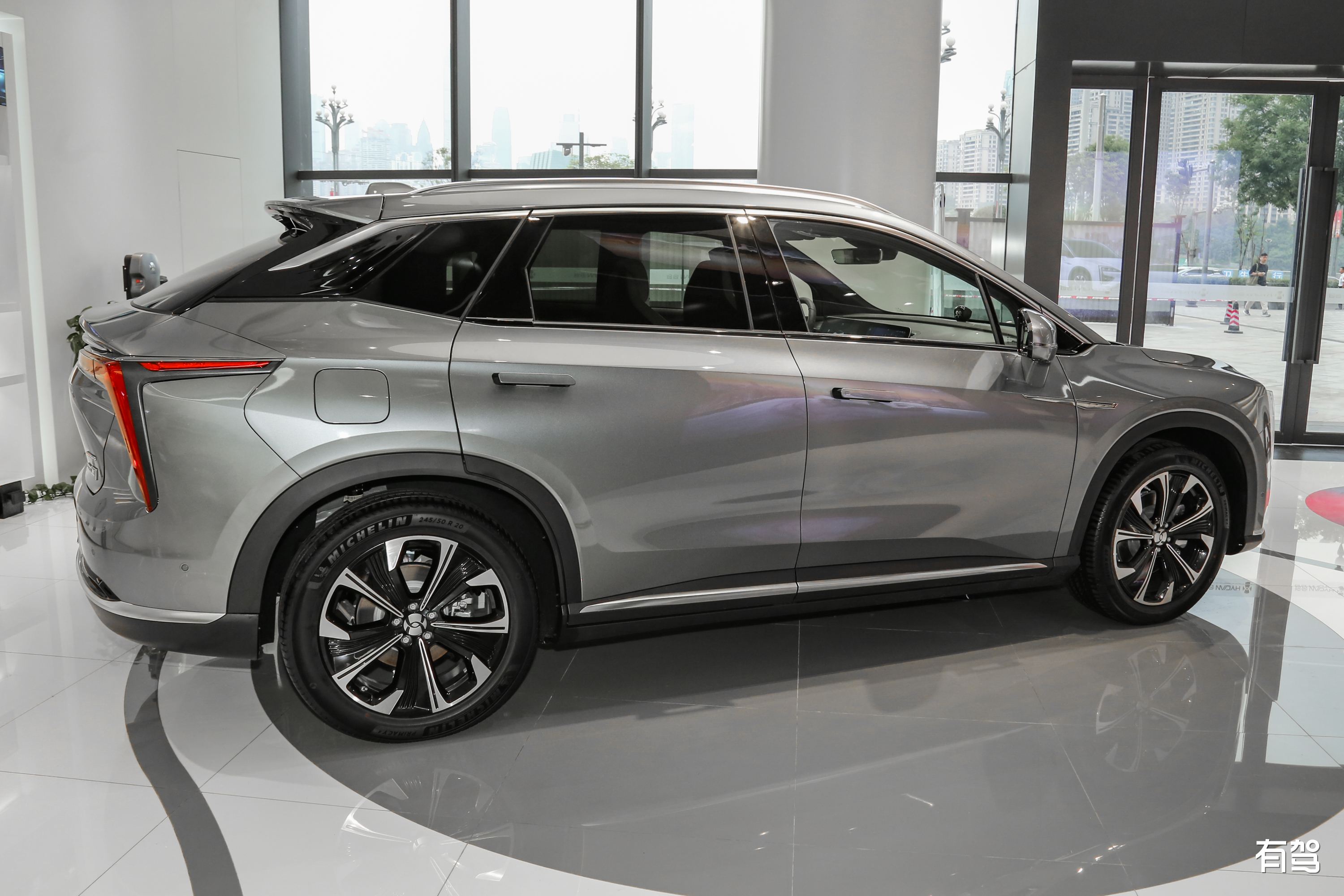 新车|合创007 plus版官方调价,售29.98万元