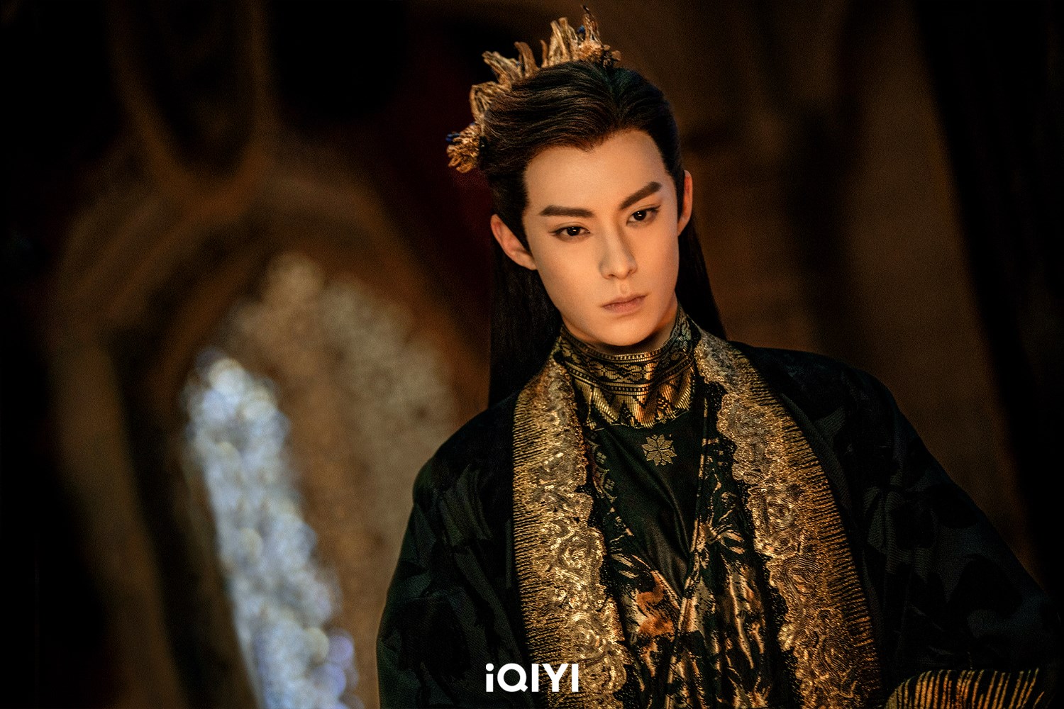 古装偶像剧《苍兰诀》王鹤棣,虞书欣先亲後爱 王鹤棣霸气英姿被网封