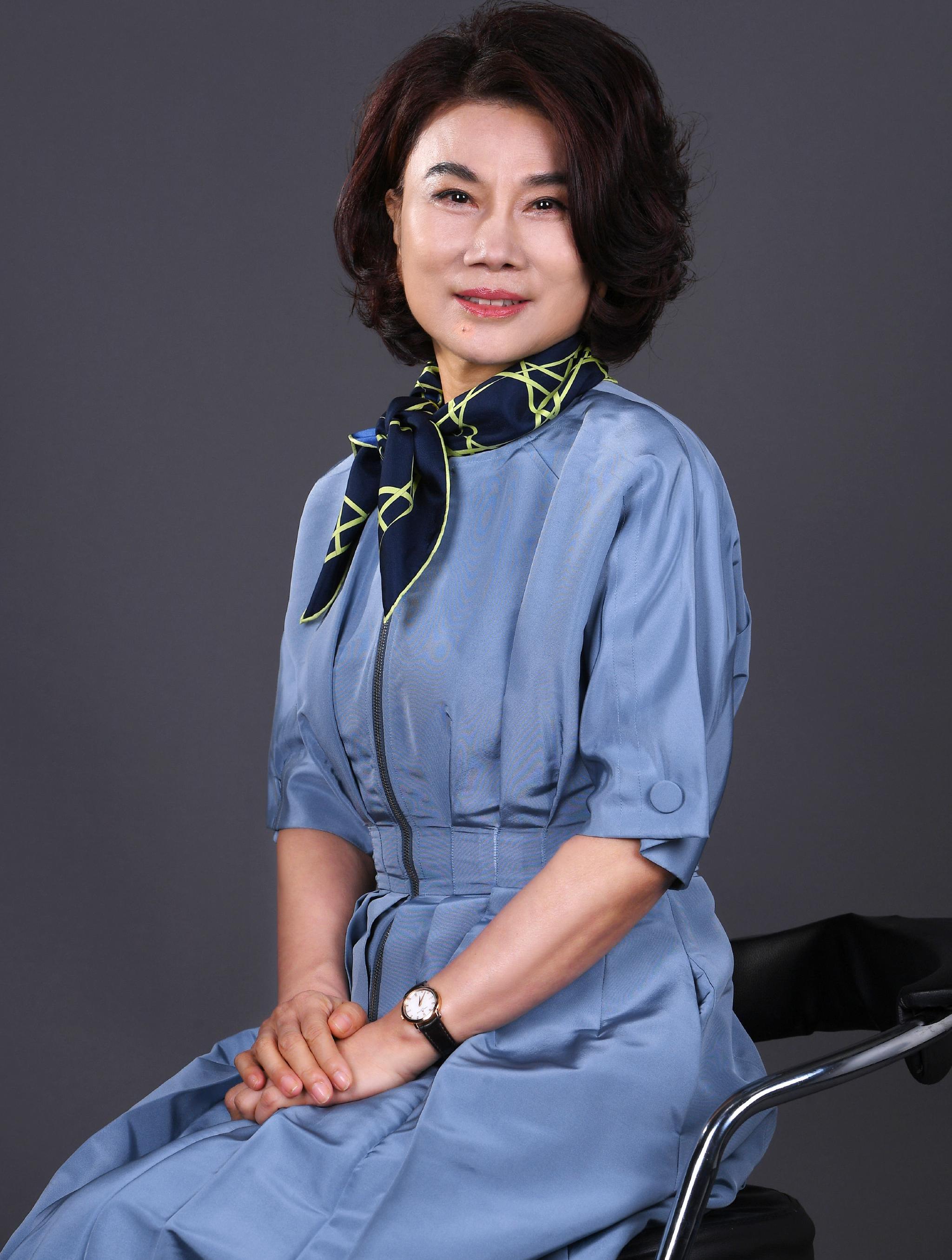 董明珠们赢在格局!做事vs做人,你卡在哪一层?