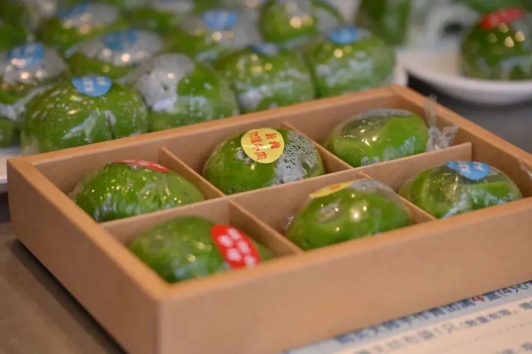 粢毛团青团咖喱牛肉内馅今年沪上老字号又搞新花头