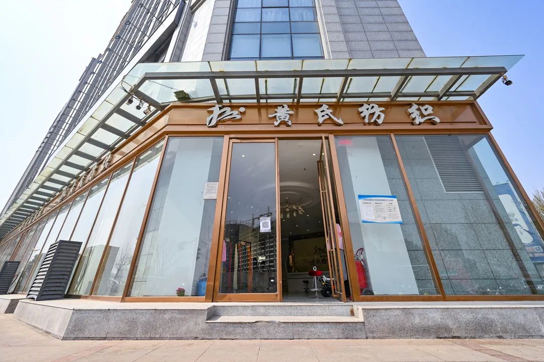 倡导诚信经营,打造品牌效应,锦荣国际轻纺城携商户再出发