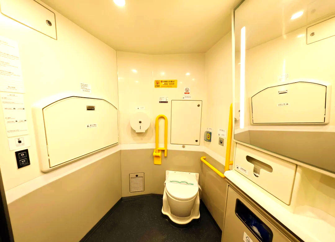 高铁卫生间使用全攻略:这些细节你需了解