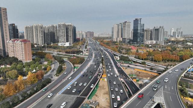 郑州中州大道立交及地面道路主线全部改造完成通车