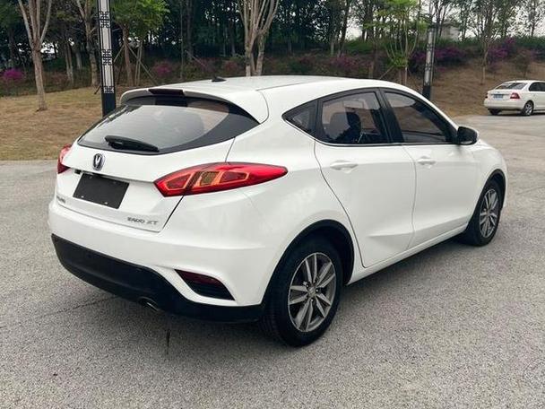 长安逸动xt两厢油耗怎么样