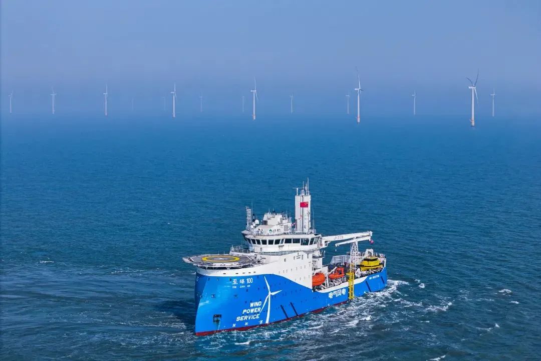 3天2夜,亚洲首制运维母船首次风场实效试航成功
