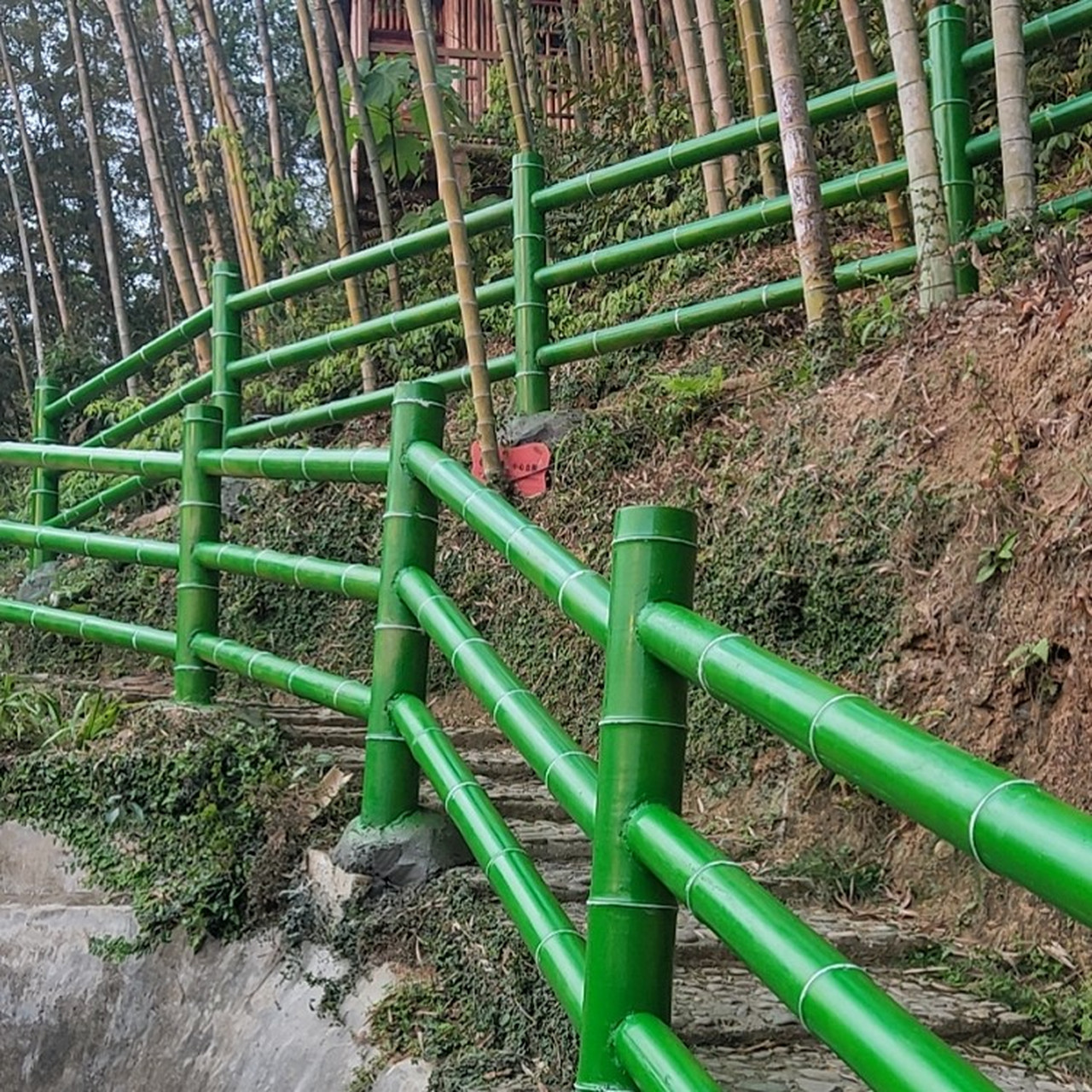 它仿佛跟竹子一样,有着竹节的纹理,非常自然97 而且它不是真的竹子