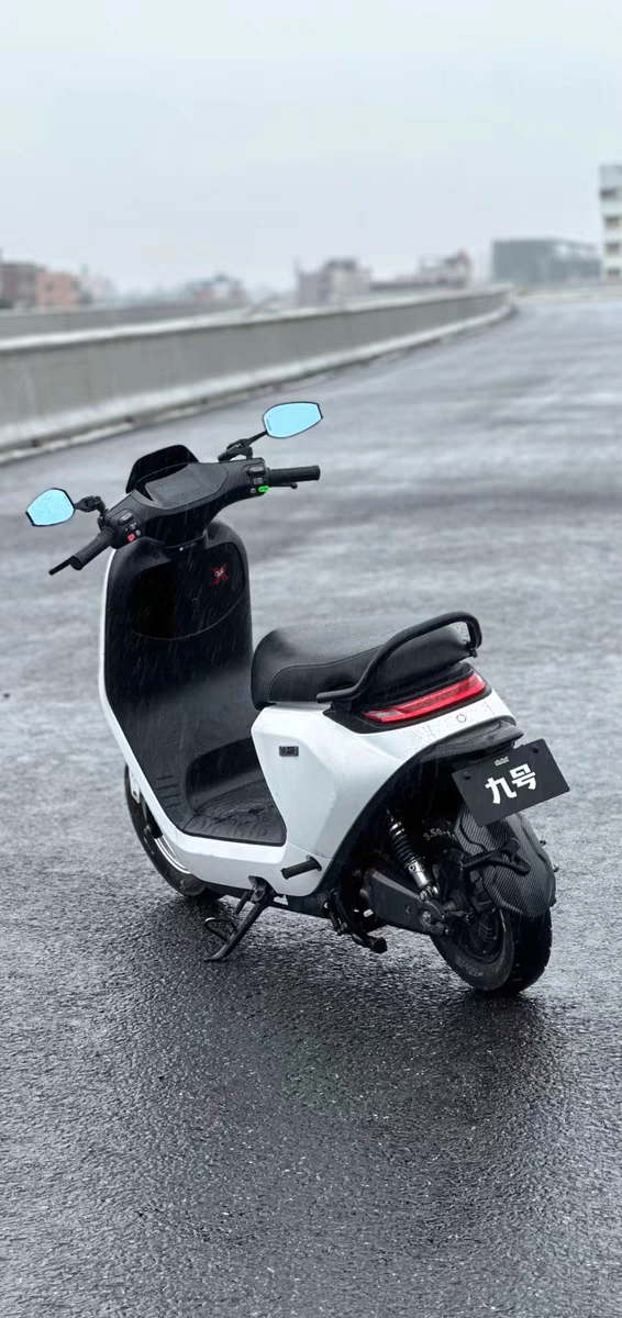 九号电动车后轮沙沙响