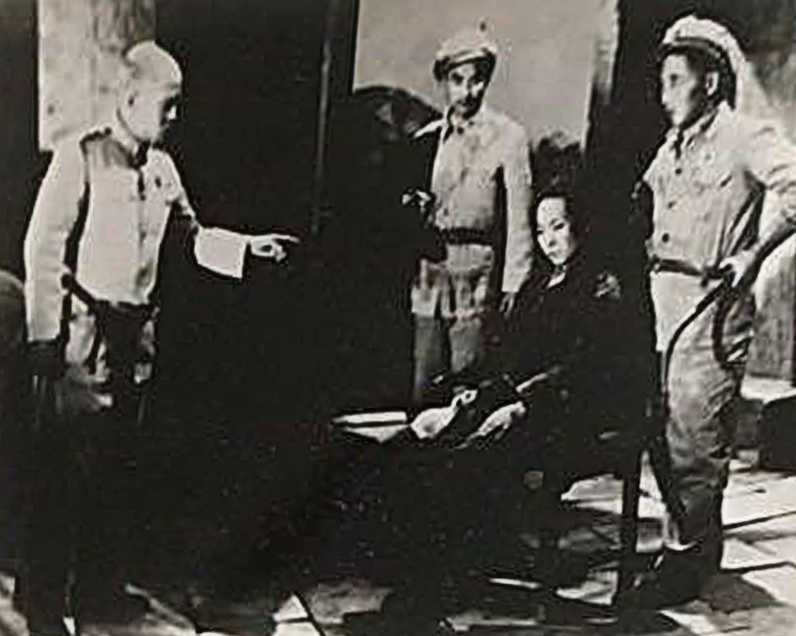 老照片——《翠岗红旗》剧照