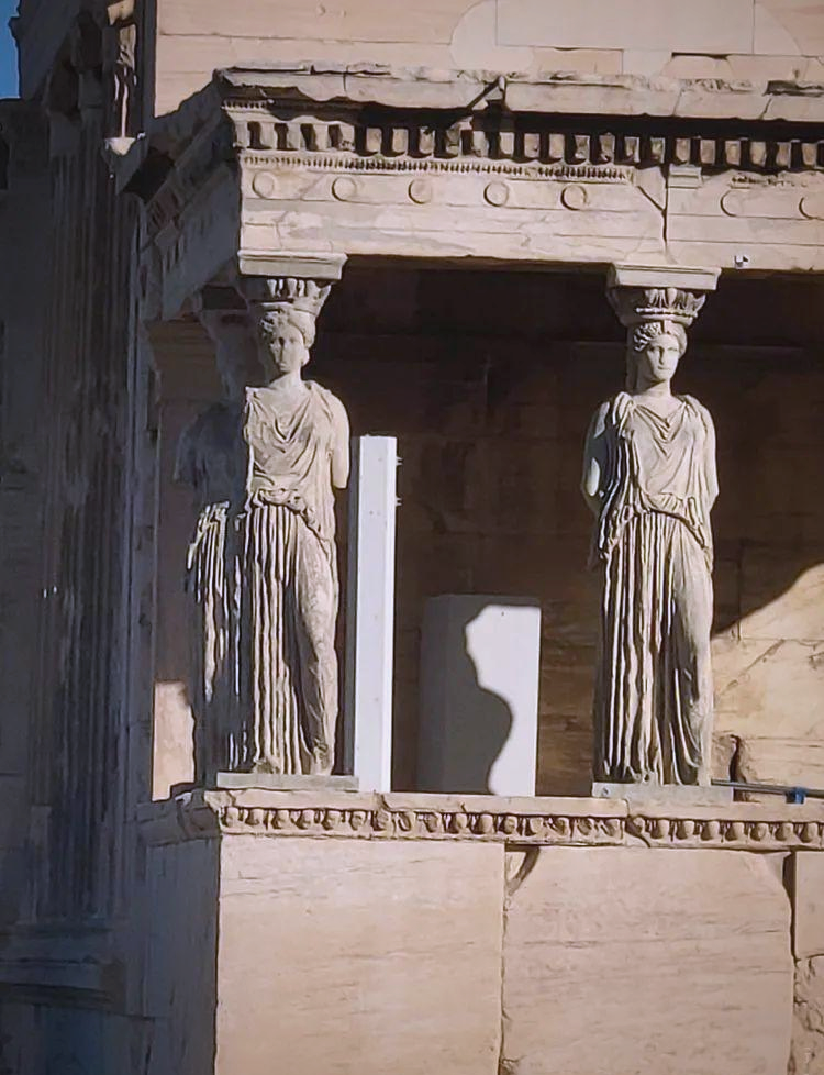 探秘雅典卫城:古建筑与自然的完美融合