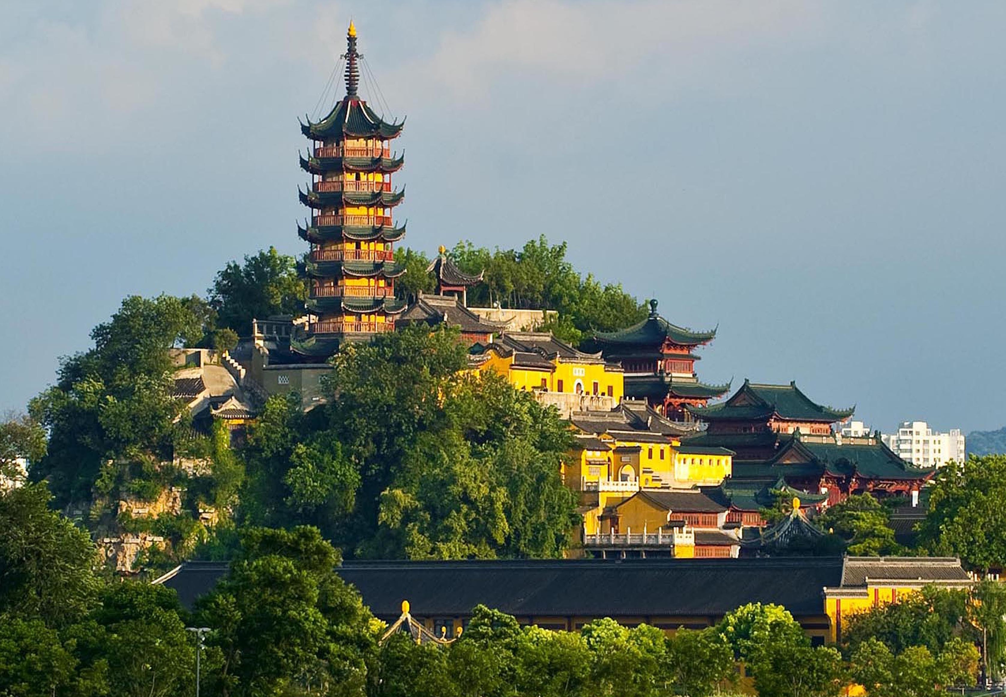 镇江有一座国家一级博物馆和两座国家三级博物馆