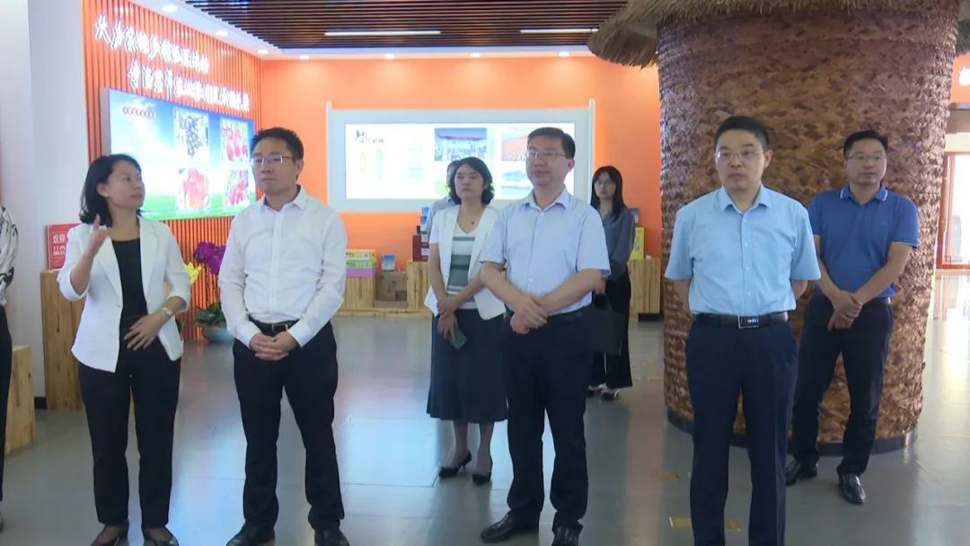 宝应县长佘俊臣率队赴盐城市盐都区开展调研考察