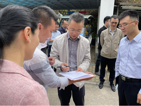 福田区副区长朱伟华赴梅林水库开展防汛备汛巡查工作