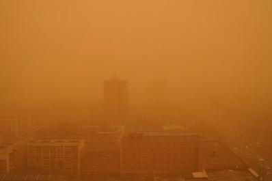 生态环境部部长实地检查唐山钢企 北方沙尘暴的原因找到了!