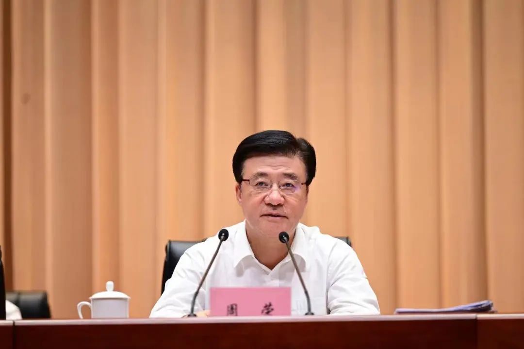 中国铁路成都局集团公司原董事长周荣,被查