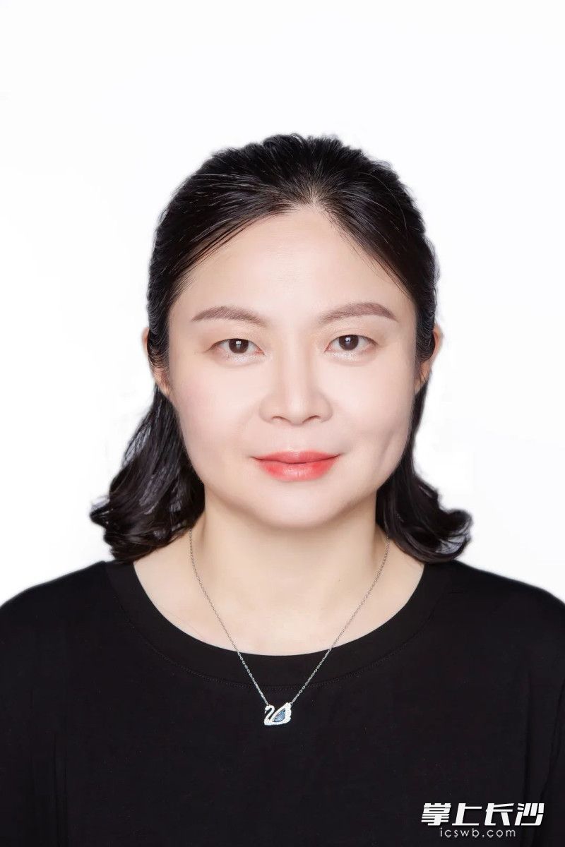 湖南师大校友彭新华获第五届科学探索奖 为数学物理学领域首位女性