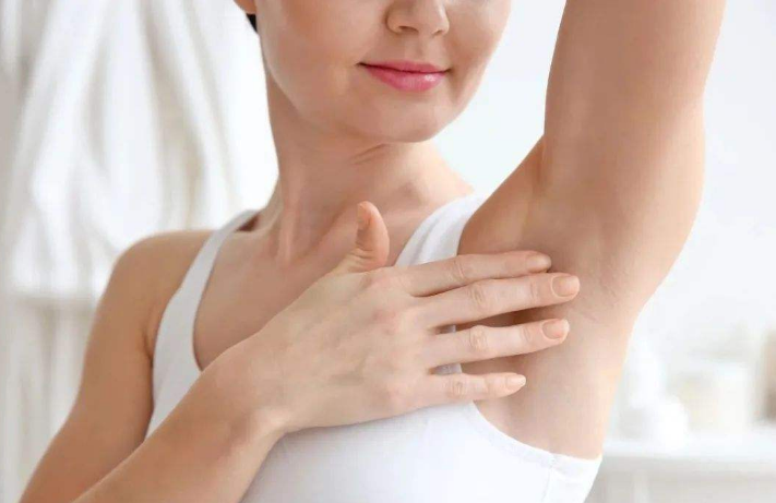 若坚持每天拍打"腋窝",原来还有这些好处?或许能坚持的人不多