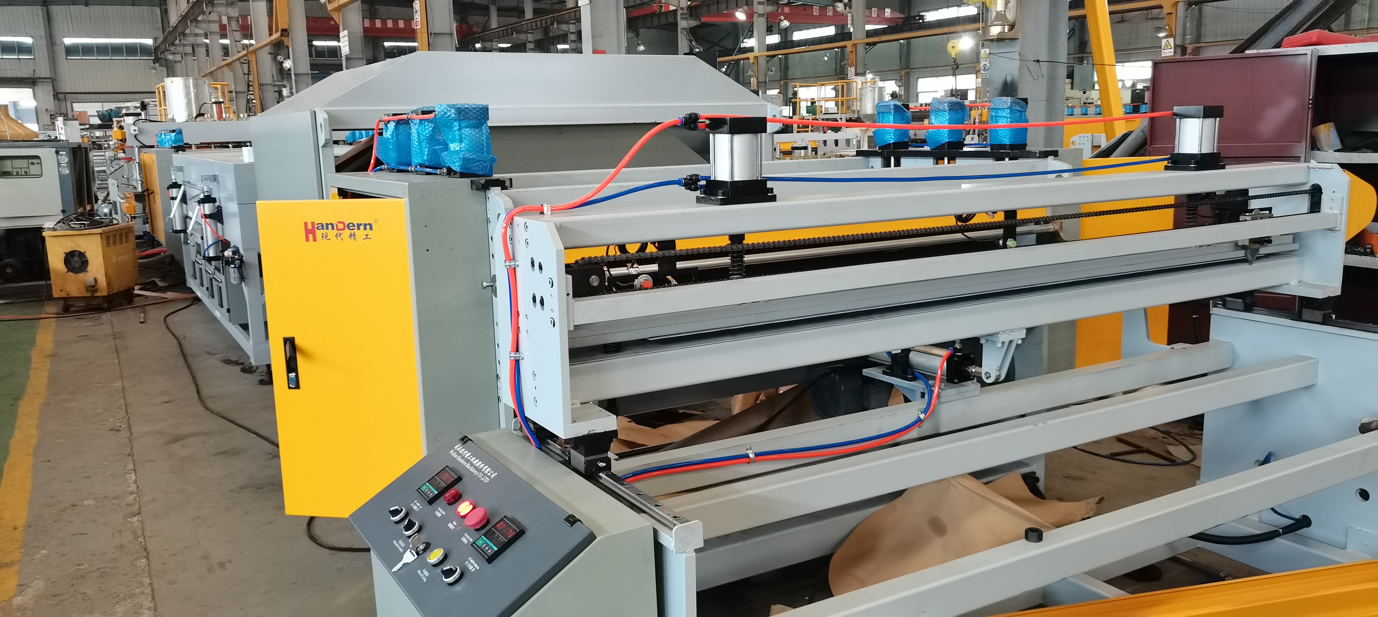 pp中空格子板设备