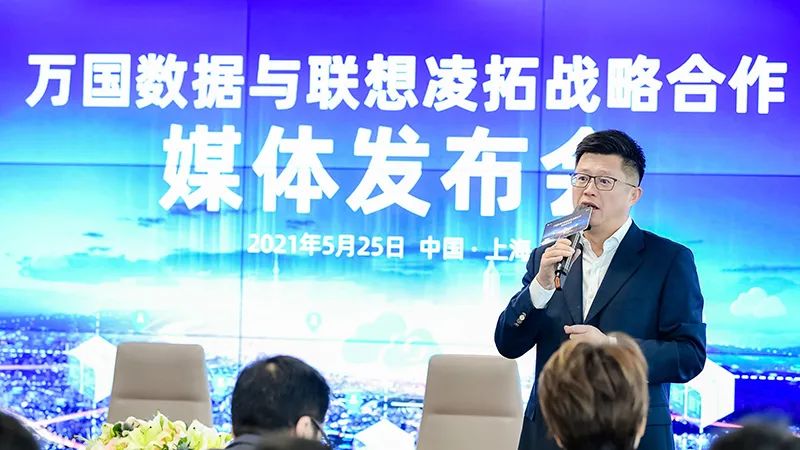 万国数据创始人,董事长兼首席执行官黄伟