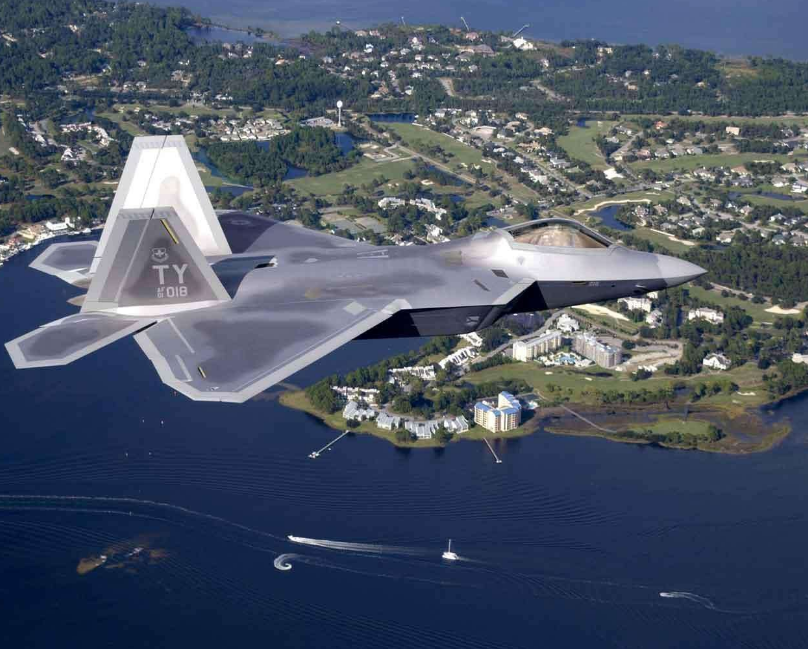 各国五代机速度大比拼,美国1.6马赫,俄罗斯1.4马赫,那歼20呢?