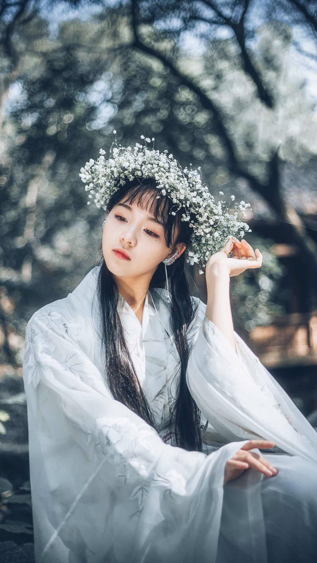 《穿书八零成了全能大佬》穿成炮灰,为保命,她绝不主动退婚男主