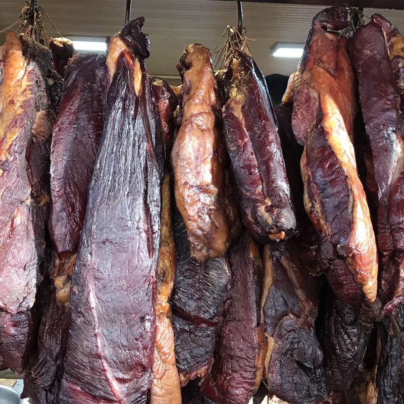 带大家去了解哈萨克族美食—熏马肉