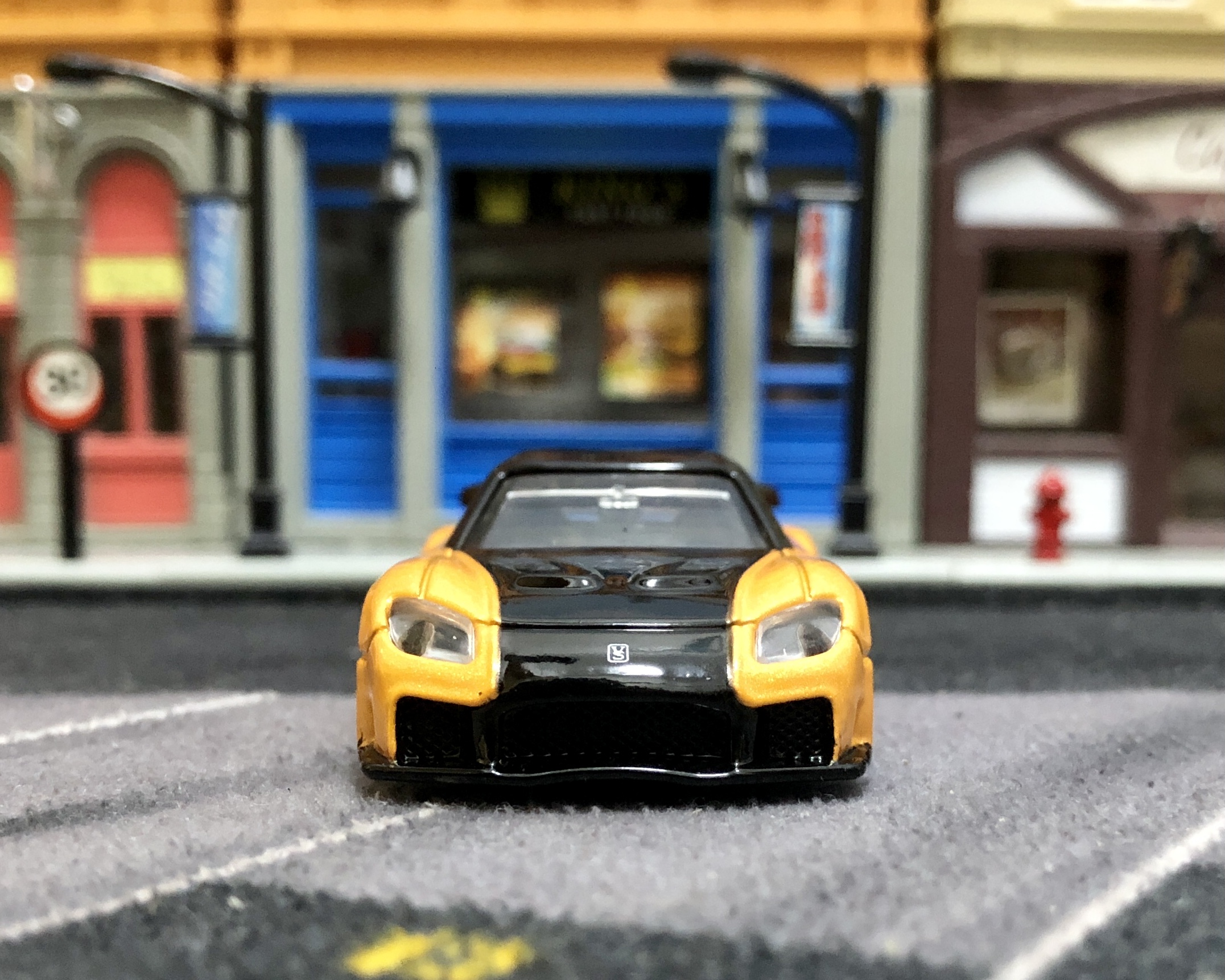 多美卡速度与激情小车,韩的马自达rx7veilside,玩具感满满