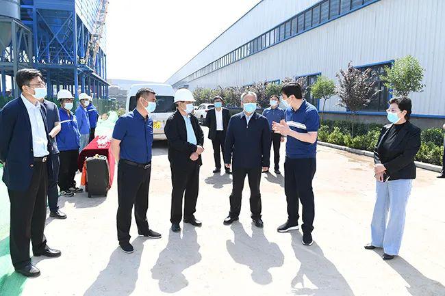 曹晓亮在稷山县调研"一联五"重点项目建设和疫情防控等工作