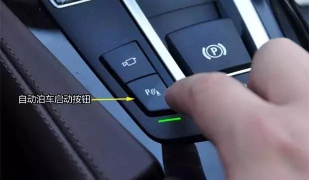 以下是一些自我检测的方法:首先,启动您的车辆并打开点火开关,随后将
