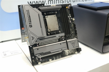 倒反天罡了！AMD锐龙9 9955HX游戏本CPU又被搬回桌面