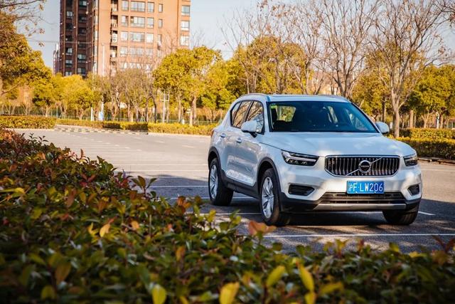 试驾亚太沃尔沃xc40