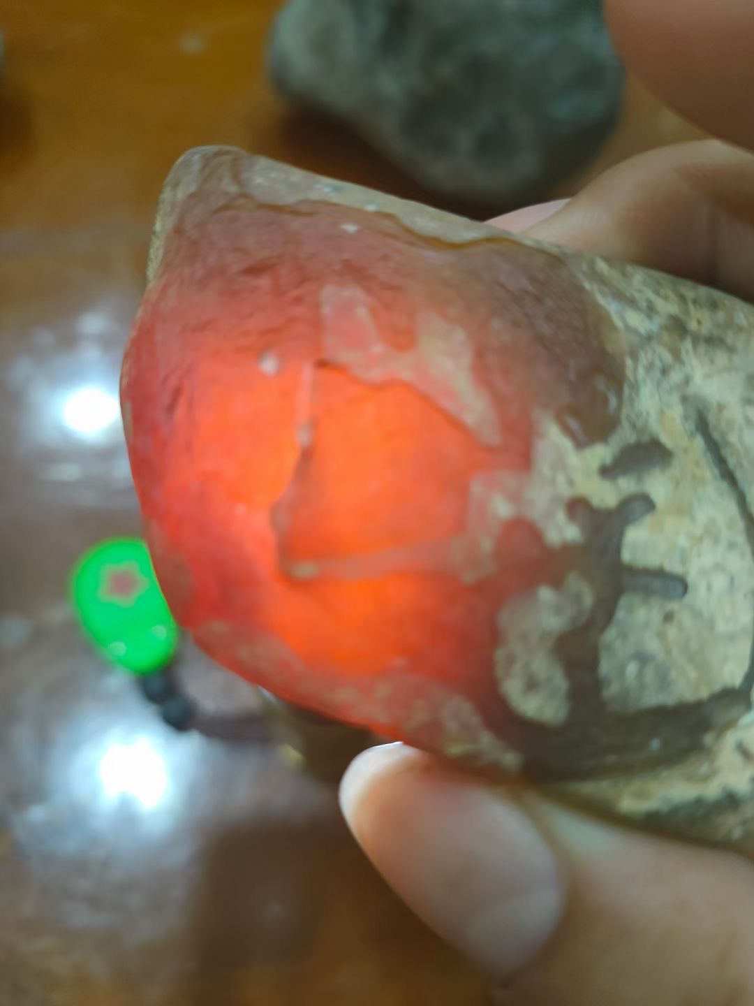 大马坎场口大开窗冰种红翡原石