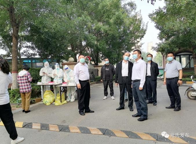 曹铂督导核酸采样,隔离管控,"哨点"防控等疫情防控工作
