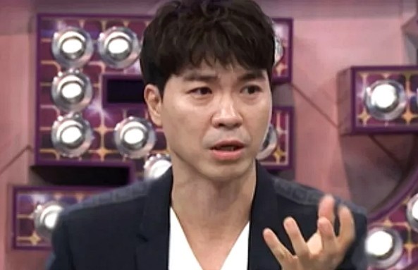 朴秀洪宣布结婚后,陷入了信任危机,《熊孩子》节目组面临尴尬