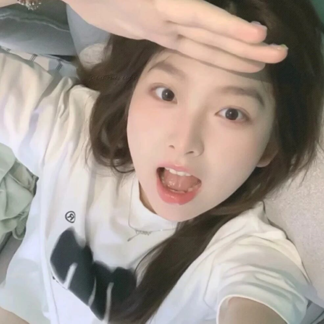 绝绝子甜妹女生头像