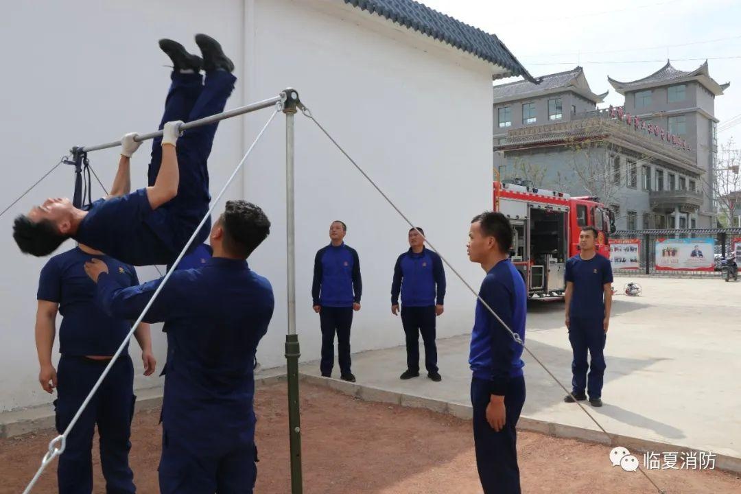 副支队长郭凯民检查指导土桥小型消防站执勤备战工作