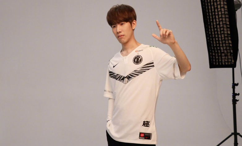 宁王首谈s8夺冠往事,直言当年膨胀与theshy关系一般,明年想再打